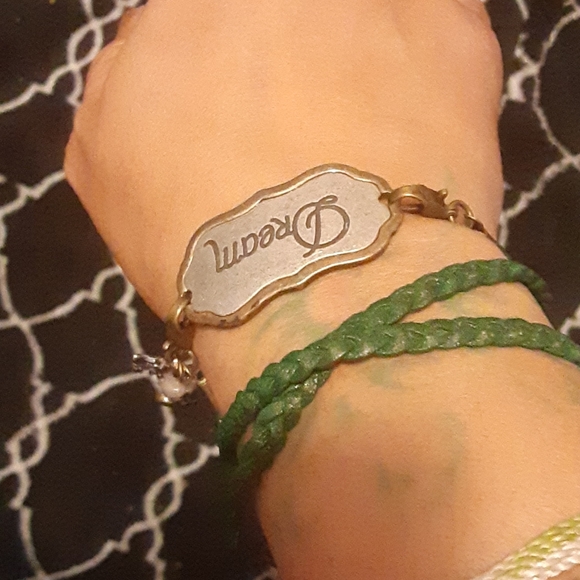 🦋🏵️🦋Leather Wrap Bracelet - Picture 2 of 4